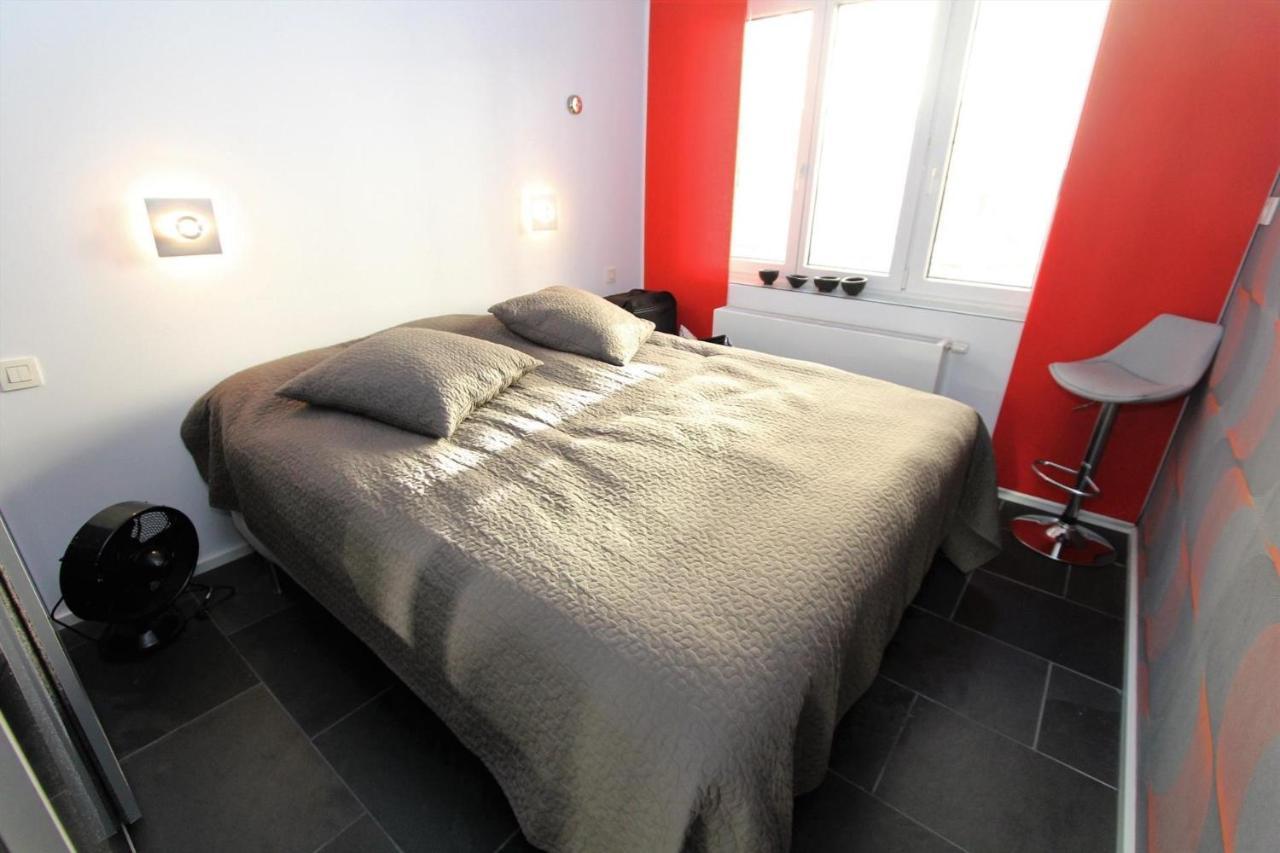 Luxueus appartement 100 stappen van zee en strand Oostende Buitenkant foto