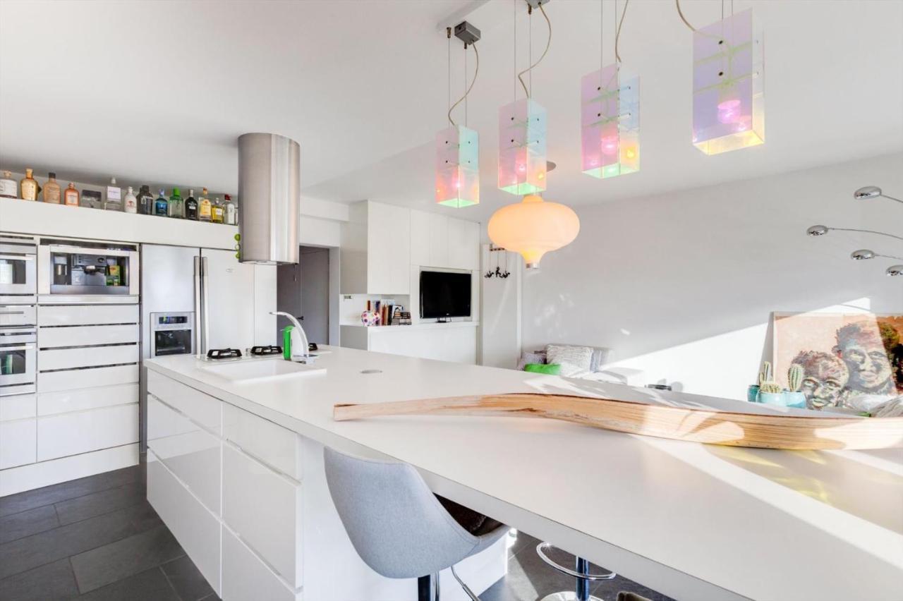Luxueus appartement 100 stappen van zee en strand Oostende Buitenkant foto