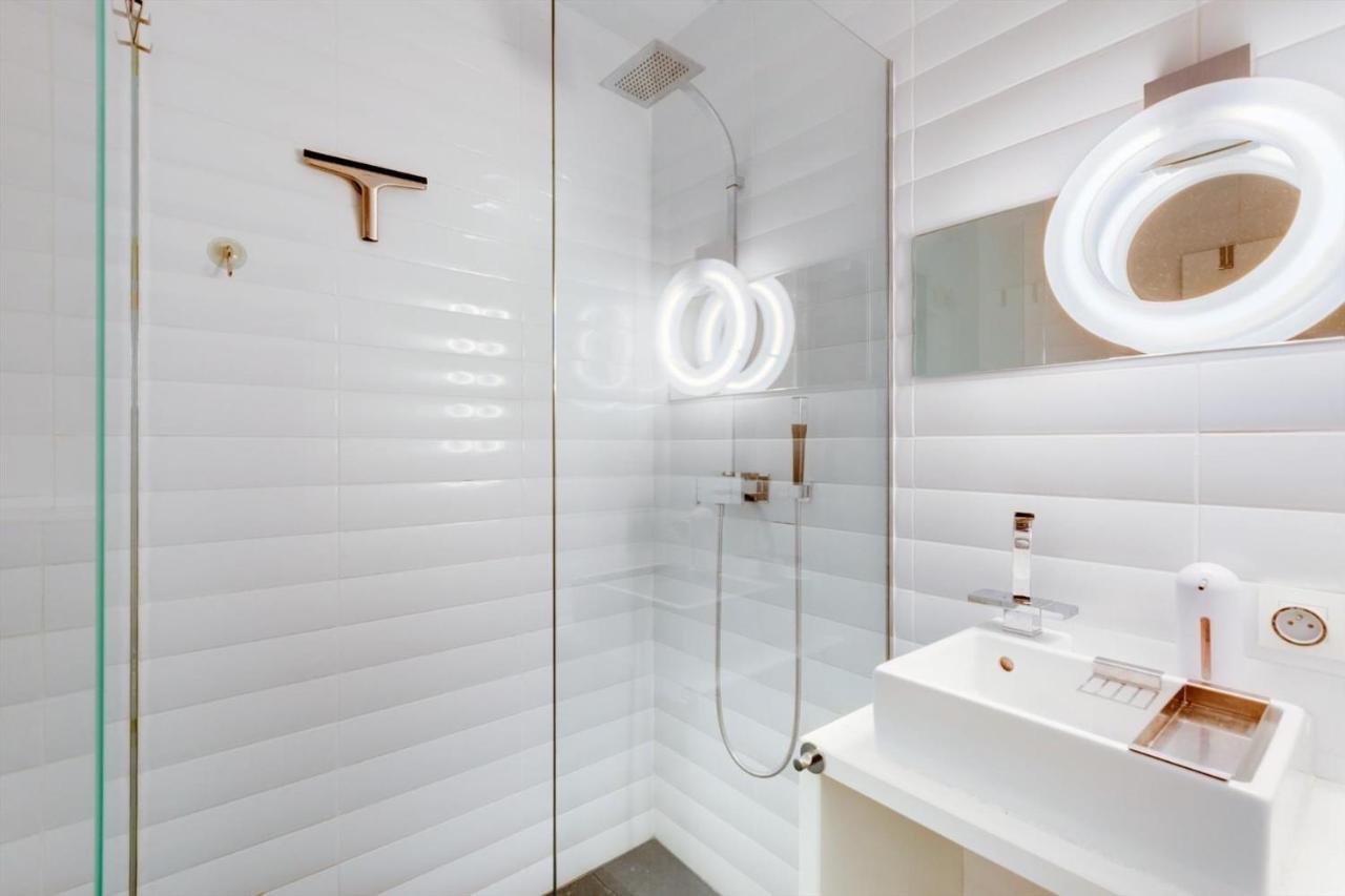 Luxueus appartement 100 stappen van zee en strand Oostende Buitenkant foto