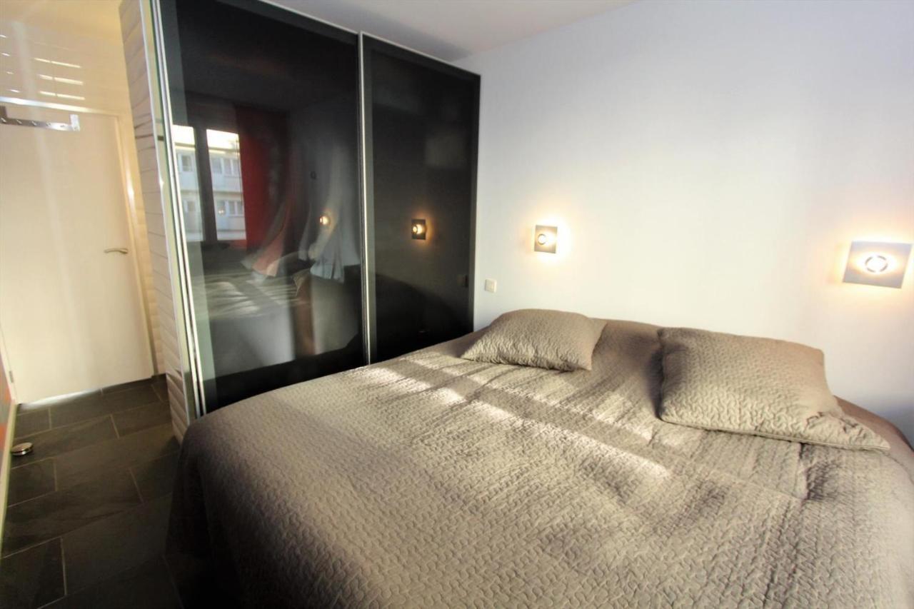 Luxueus appartement 100 stappen van zee en strand Oostende Buitenkant foto
